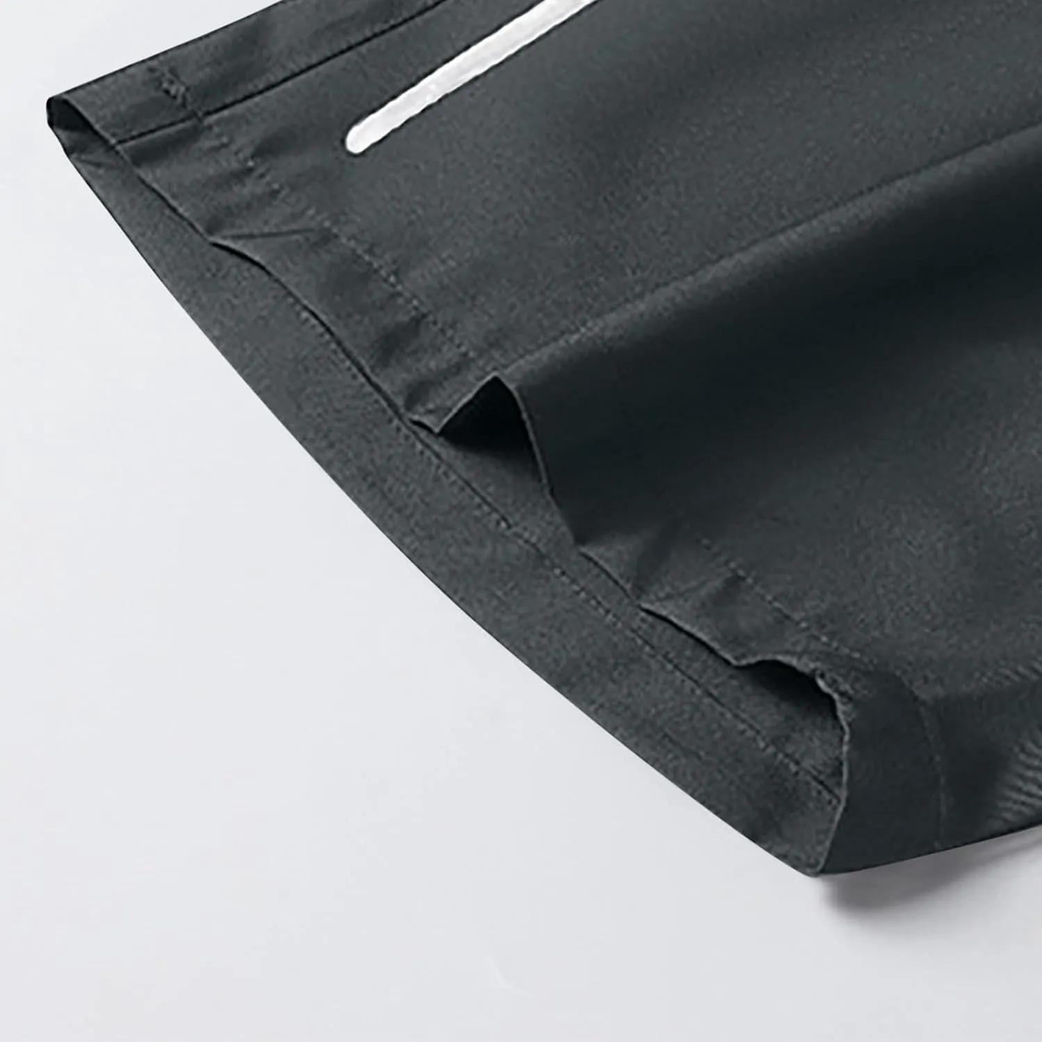 Men's Casual Shorts Elastic Waist Drawstring Shorts Summer Beach Shorts with Zipper Pockets Quick Dry Swimwear Shorts