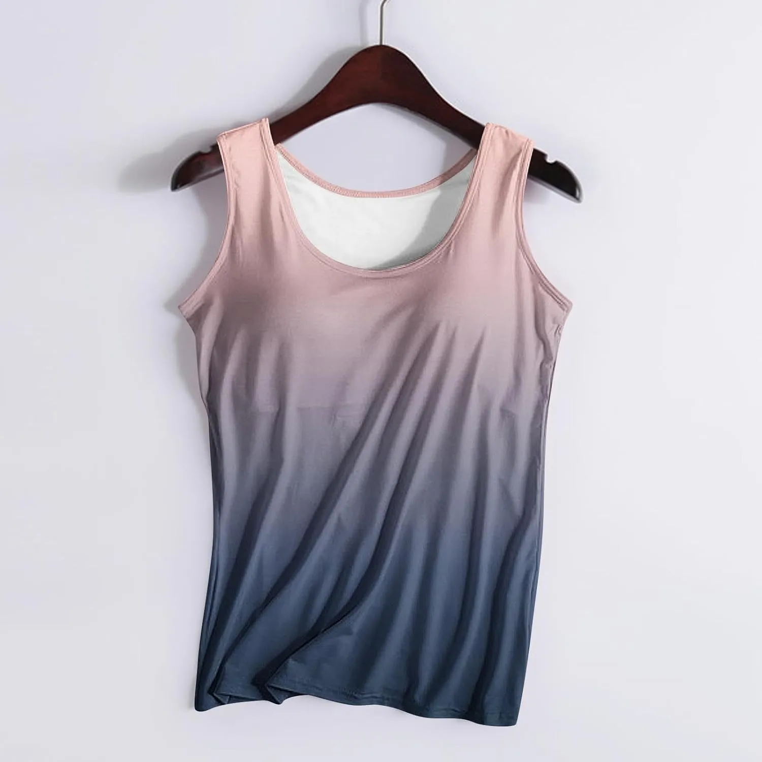 Tank Top with Built in Bra for Women 2025 Summer Gradient Sleeveless Shirts Casual Comfy Basic Camisole Undershirts