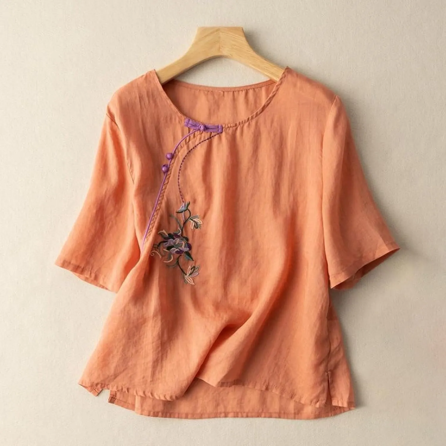 Women's 3/4 Sleeve Linen Shirts Casual Crew Neck T-Shirts Retro Embroidered Loose Fit Summer Tee Shirts