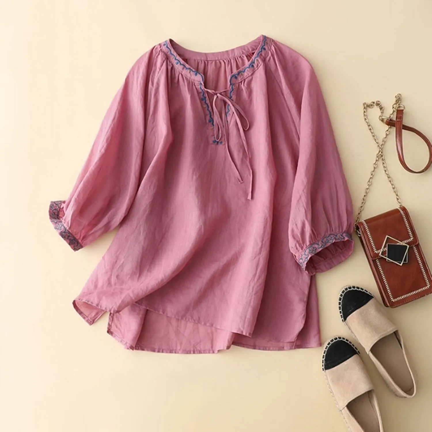 Women's 3/4 Sleeve Linen Shirts Casual Crew Neck T-Shirts Retro Embroidered Loose Fit Summer Tee Shirts