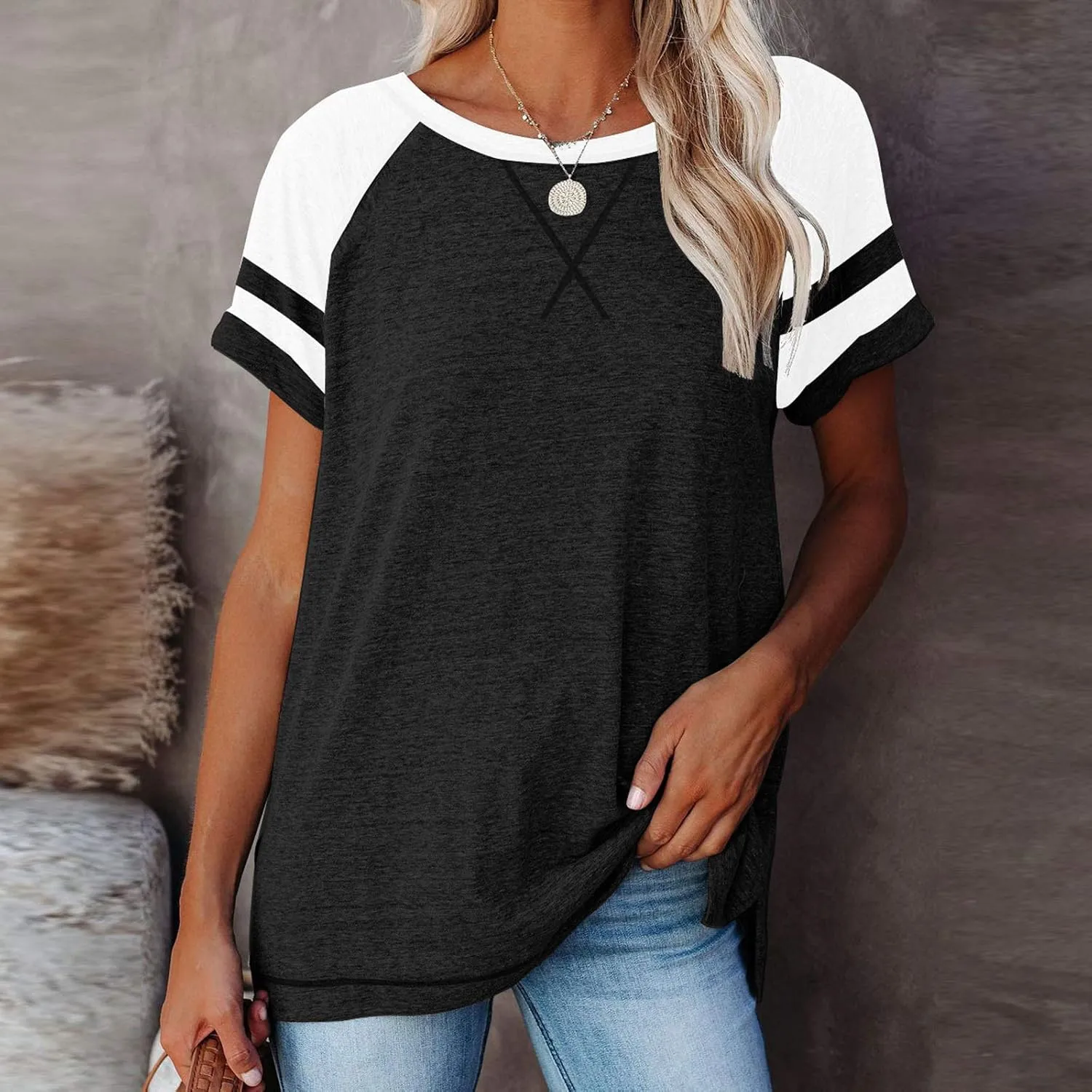Women's Fashion Casual Crewneck Color Block T Shirts Loose Fit Tee Shirts Blouses 2025 Fashion Shirts Workout Tee