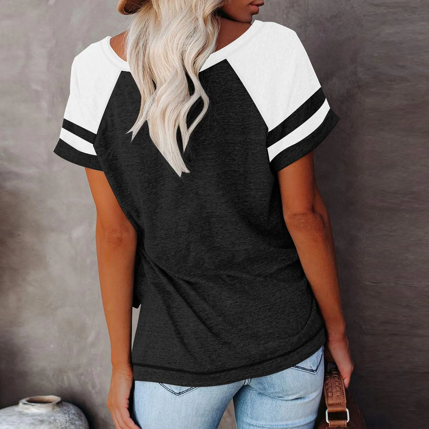 Women's Fashion Casual Crewneck Color Block T Shirts Loose Fit Tee Shirts Blouses 2025 Fashion Shirts Workout Tee