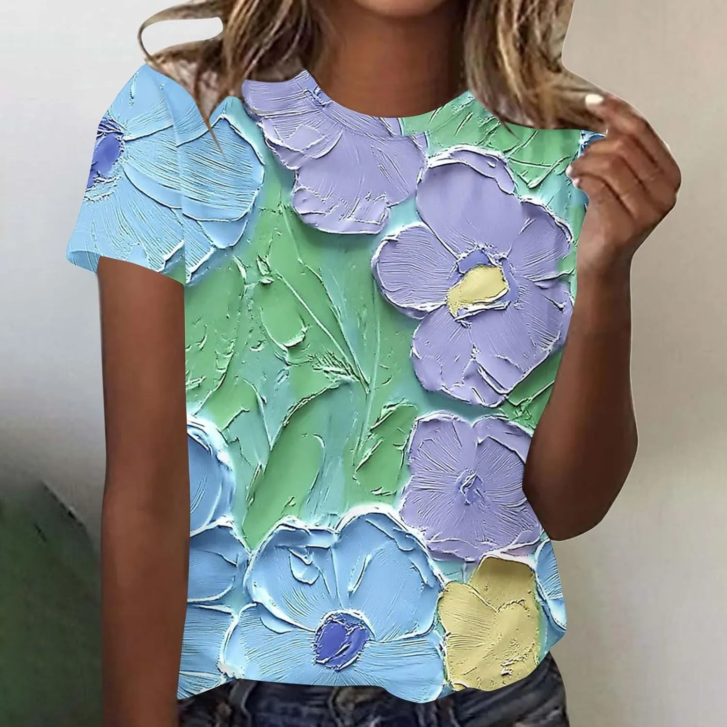 Womens Short Sleeve Summer Tops Plus Size Graphic Print Crewneck Heart T-Shirt Casual Loose Fit Workout Tees Outfits