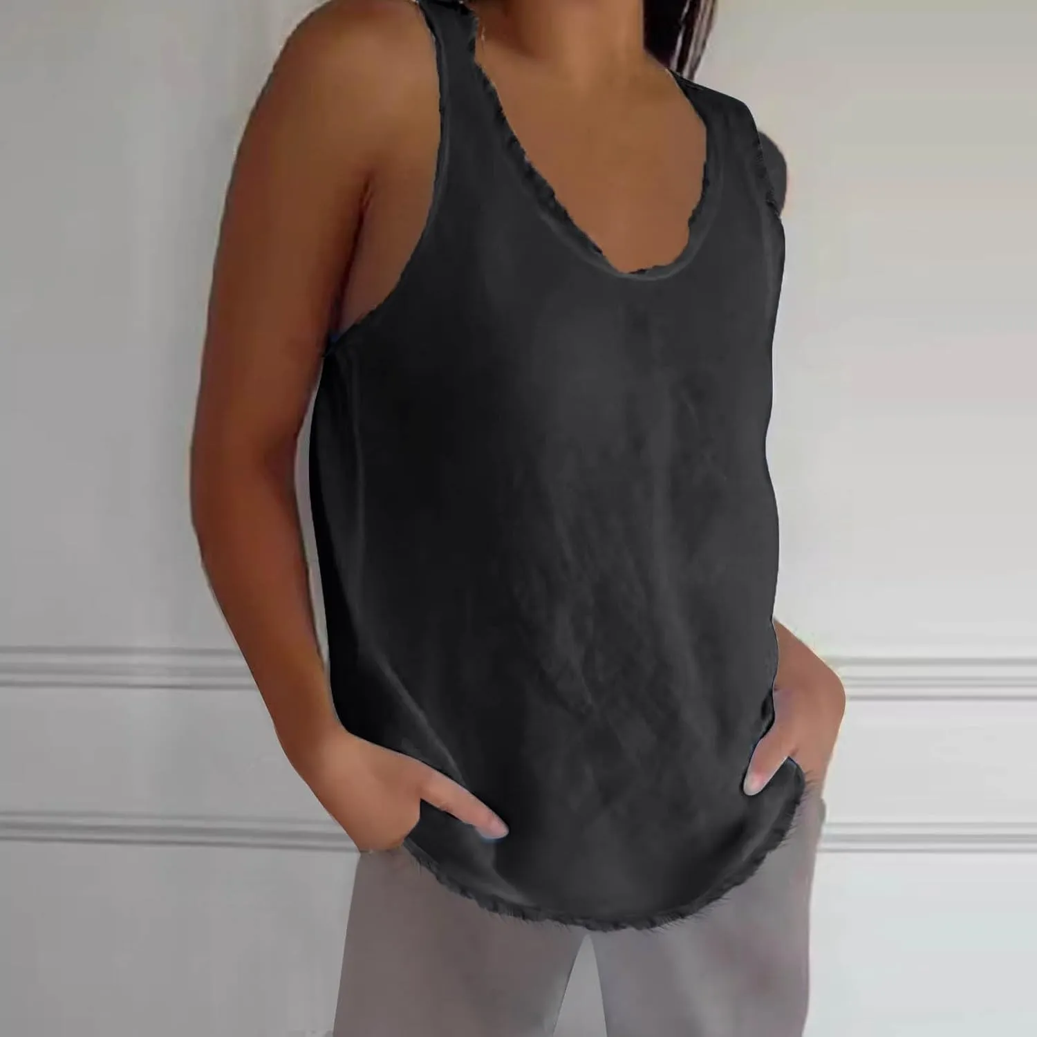 Womens Sleeveless V Neck Cotton Linen Tank Tops 2025 Summer Tank Shirts Solid Color Raw Edge Hem Camisoles Tees