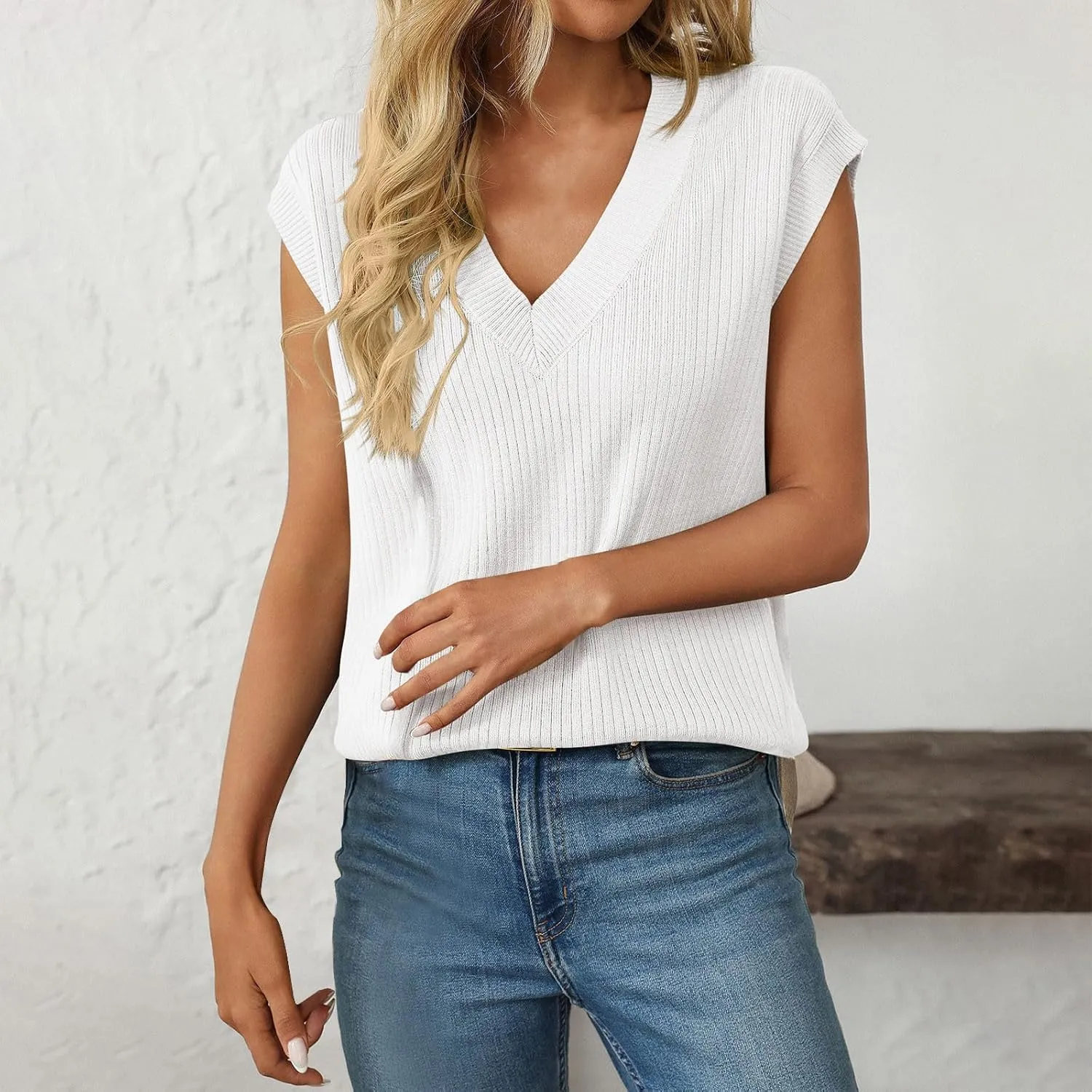 Women's Summer Tank Tops Sleeveless V Neck Knit Ribbed Top Loose Fit Bussiness Casual Fashion Work Vacation Clothes