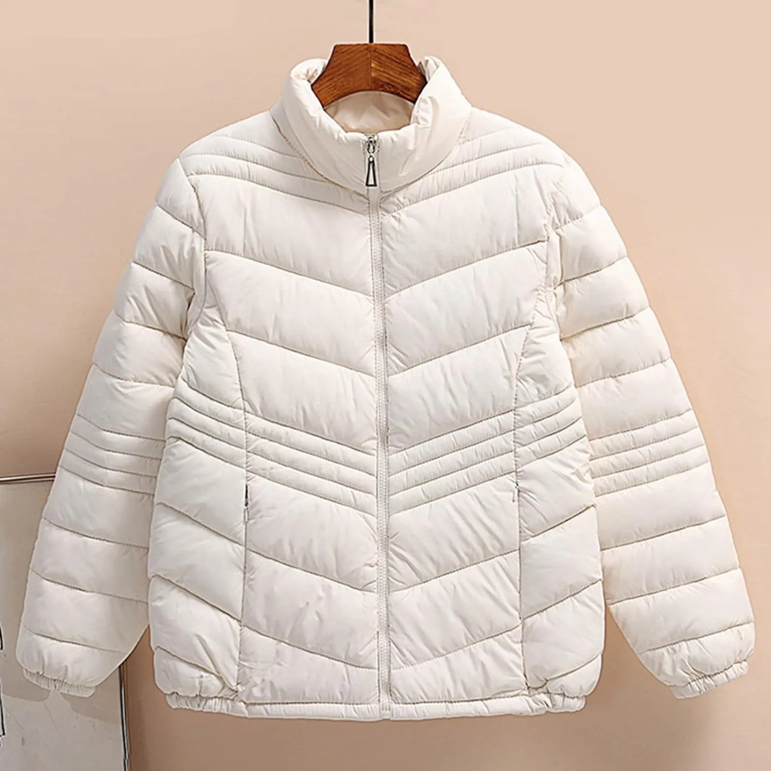Women's Winter Casual Quilted Jackets Stand Collar Zip Up Short Padded Down Puffer Jacket Outerwear Coats with Pocket